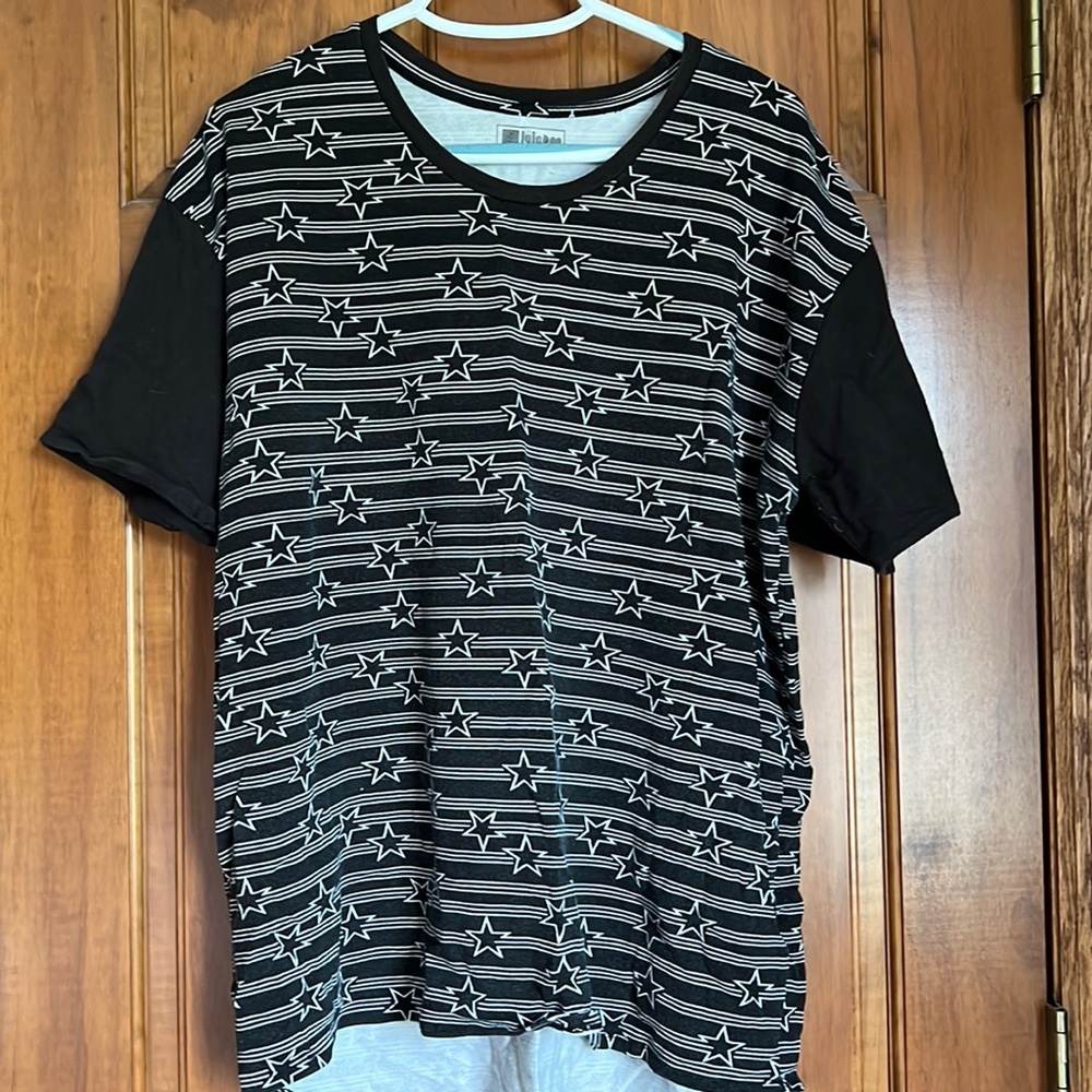 LulaRoe 2xl Patrick top